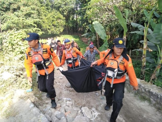 Bocah 11 Tahun Ditemukan Tewas Usai Hanyut di Sungai Belawan Medan