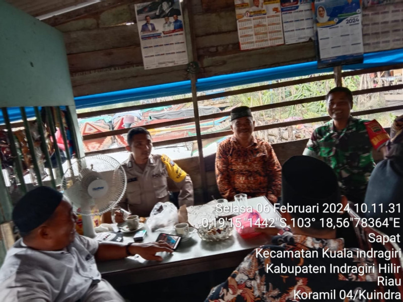 Jaga Kekompakan dan Aktifkan Kembali Siskamling Bersama Babinsa Koramil 04/Kuindra