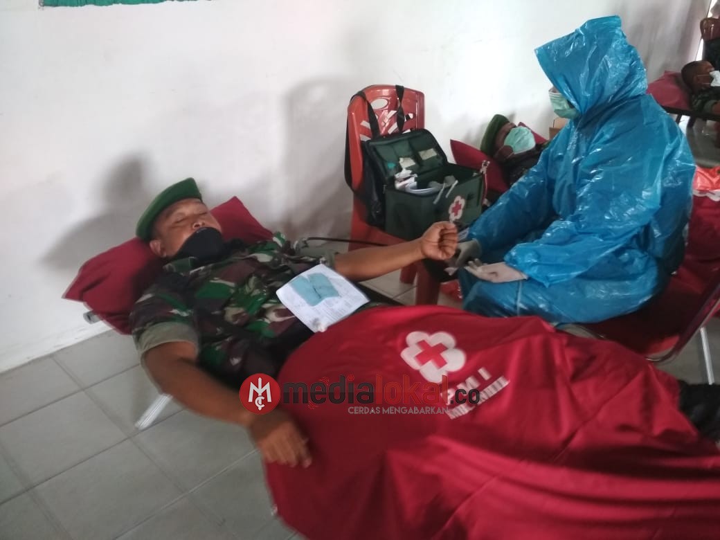 Babinsa Koramil 09/Kemuning Laksanakan Donor Darah di Makodim 0314/Inhil