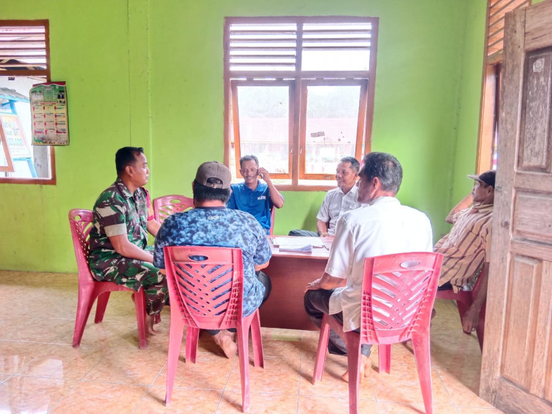 Bangun Kerjasama dan Hubungan Baik Melalui Komsos Bersama Babinsa Koramil 09/Kmg