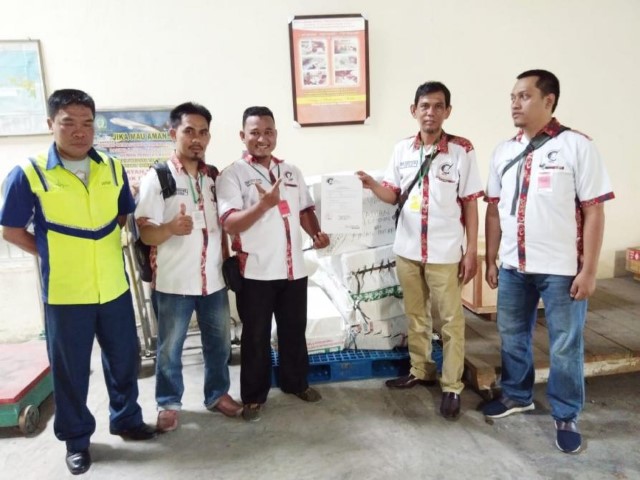 WPR DPRD Riau Serahkan Bantuan Bagi Korban Gempa dan Tsunami Sulteng
