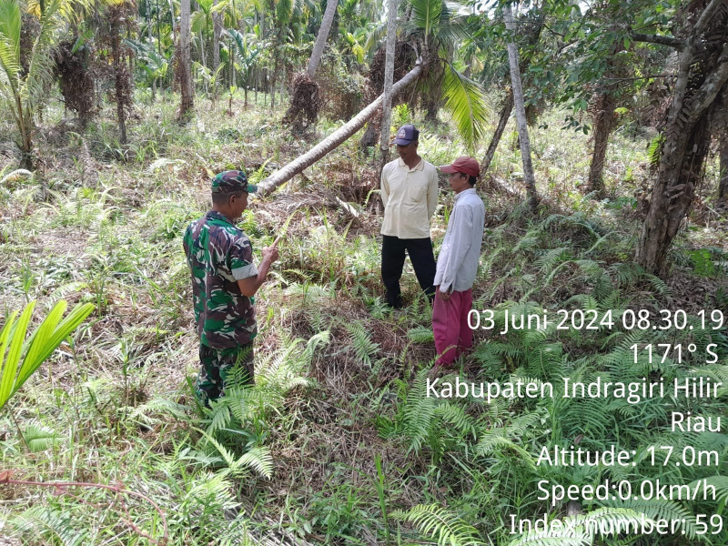 Segera Ditindaklanjuti, Babinsa Koramil 07/Reteh Turun Untuk Patroli Karlahut