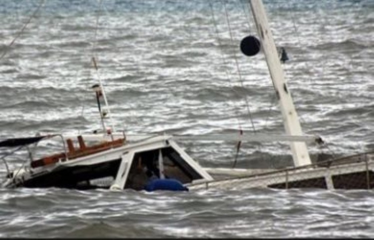 Kapal Tenggelam Dihantam Ombak di Perairan Cikeruh Wetan, Dua Orang Tewas, Begini Kronologisnya