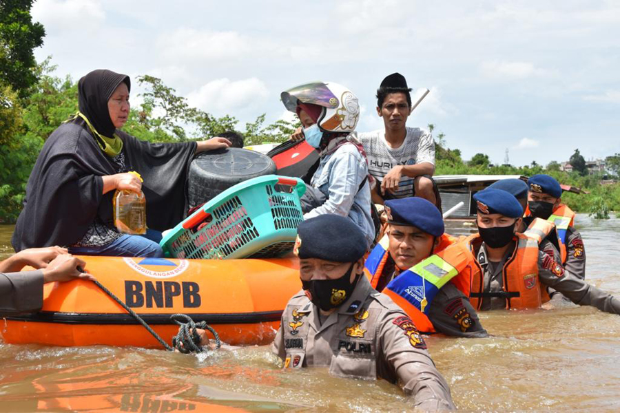 BPBD Riau Kirim Logistik Makanan ke Empat Daerah Terdampak Banjir