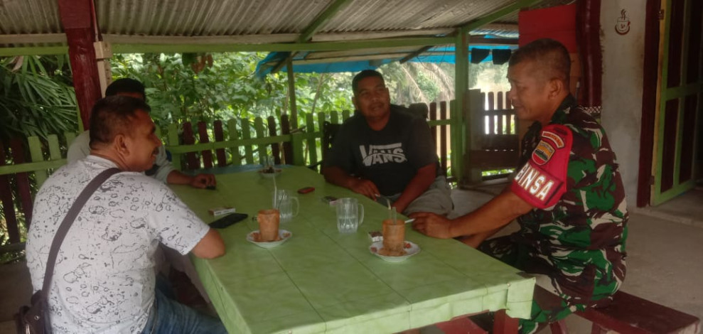 Ciptakan Komunikasi Yang Baik Bersama Babinsa Koramil 09/Kmg Melalui Komsos