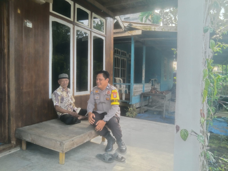 Dengan Cooling System, Bhabinkamtipmas Polsek Gaung Ajak Masyarakat Ciptakan Kamtibmas di Pilkada 2024