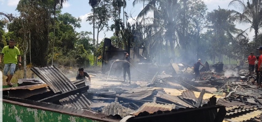 Kebakaran di Tempuling, Rumah Alm Pensiunan Veteran Habis di 'Lahap' si Jago Merah, Lihat Videonya
