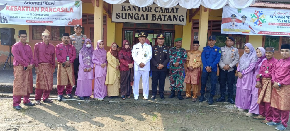 Mengenang Jasa Para Pahlawan, Danpos Ramil 07/Sungai Batang Bersama Camat Melaksanakan Upacara Memperingati Hari Pahlawan Tahun 2023