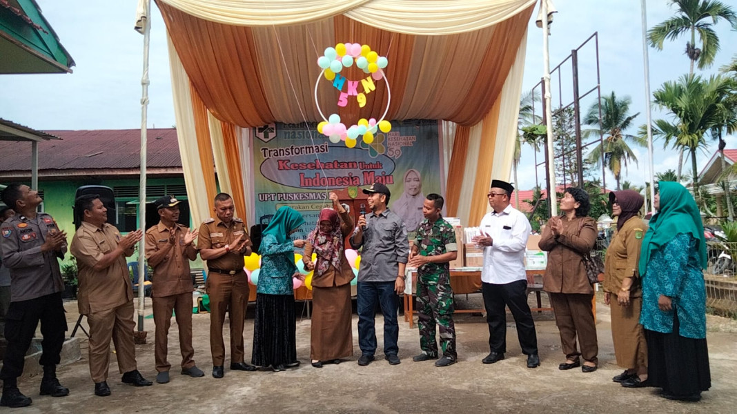 Memperingati Hari Kesehatan Nasional Ke 59, Babinsa Koramil 07/Reteh Gelar Gerakan Cegah Stunting