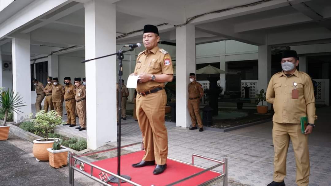 Pimpin Apel Pemerintahan, Plt Wali Kota Harapkan Visi Tanjungbalai 'Berprestasi' Terus Ditingkatkan Pimpin Apel Pemerintahan, Plt Wali Kota Harapkan Visi Tanjungbalai 'Berprestasi' Terus Ditingkatkan