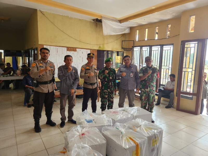 Pleno Kecamatan Kempas Selesai, Kapolsek Kempas bersama Danramil Ucapkan Terima Kasih