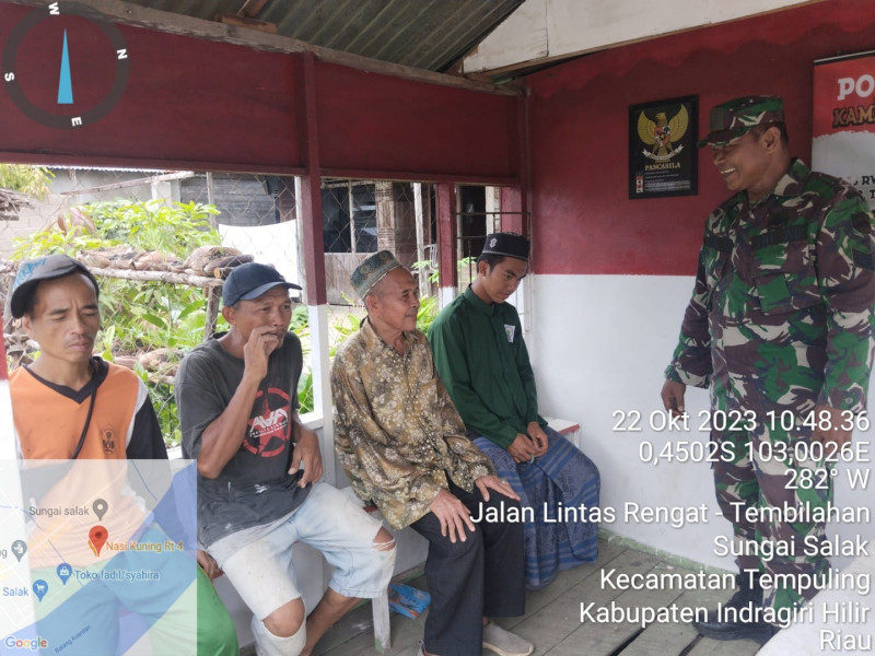 Bahas Kamtibmas Pos Ronda di Jadikan Tempat Komsos Babinsa 03/Tpl