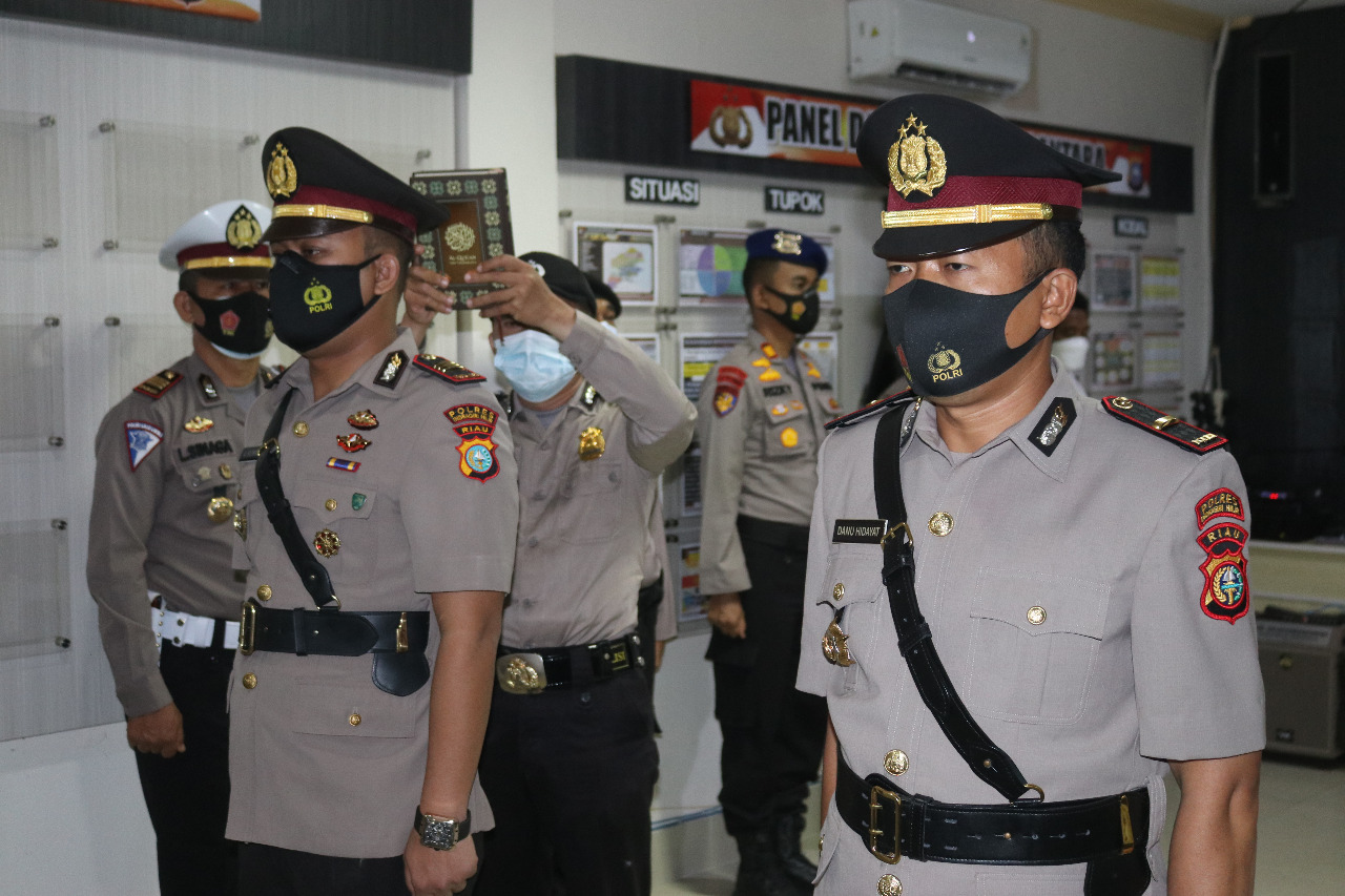 Kasat Intelkam Polres Inhil dan Kapolsek Sungai Batang Dilantik