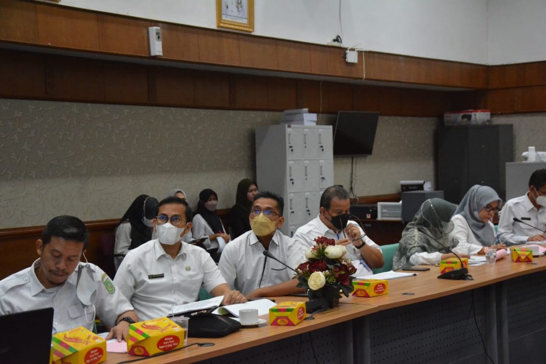 Pansus DPRD Provinsi Riau Ranperda Perubahan Atas Perda Nomor 2 Tahun 2016 Tentang Tata Kelola BUMD