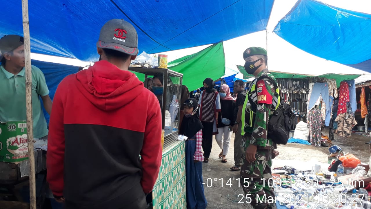 Babinsa Koramil 12/Batang Tuaka Ajak Masyarakat Tetap Laksanakan Protokes