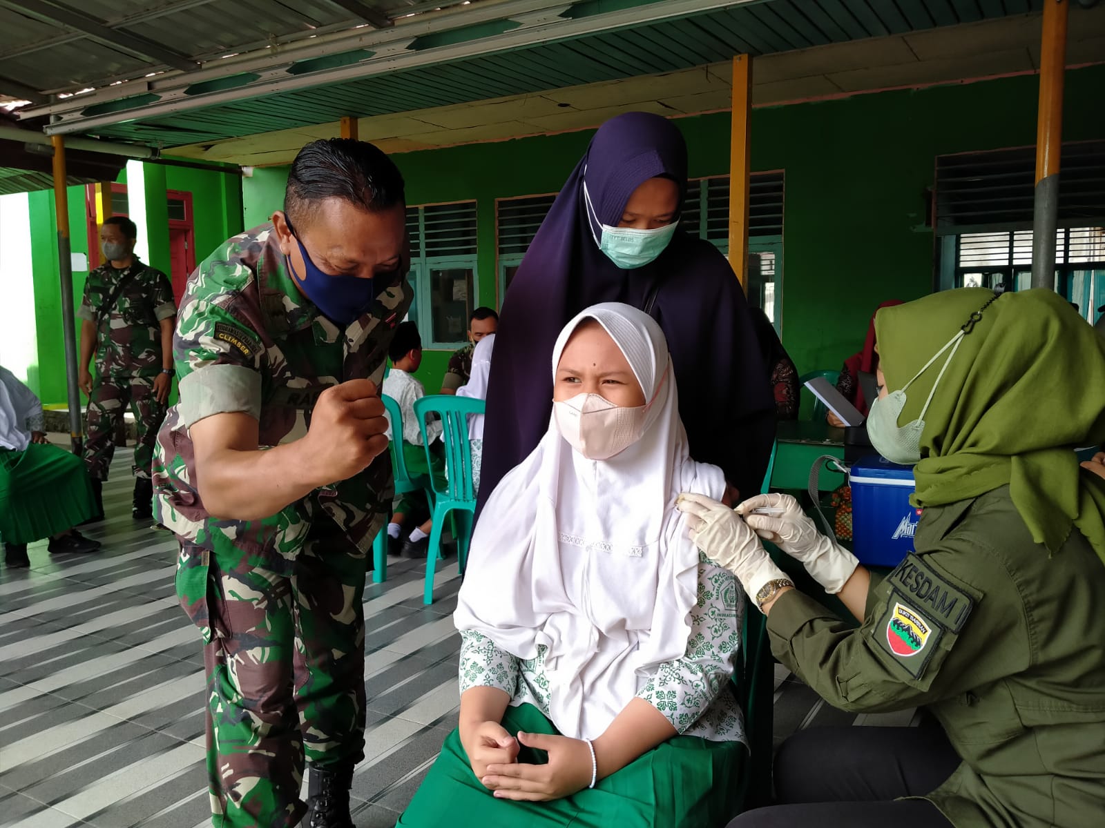 Hari Ini, Sebuan Vaksinasi untik Anak-anak Usia 6-11 Tahun Kodim 0314/Inhil Dilakukan di 3 Sekolah