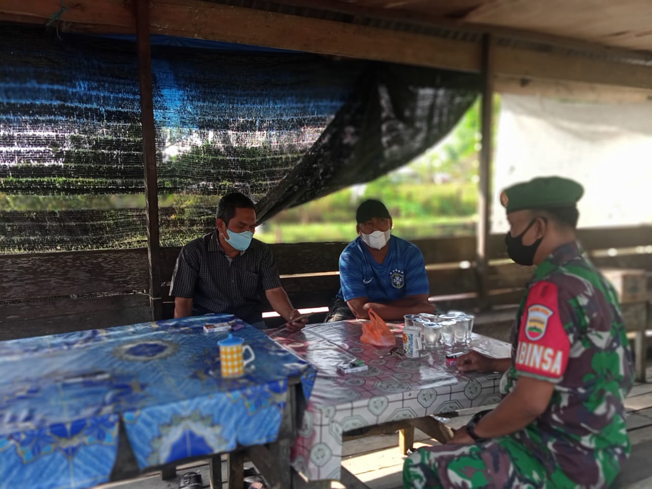 Koramil 04 /Kuindra Menghimbau dan Menjauhi Masyarakat dari Miras dan Narkoba