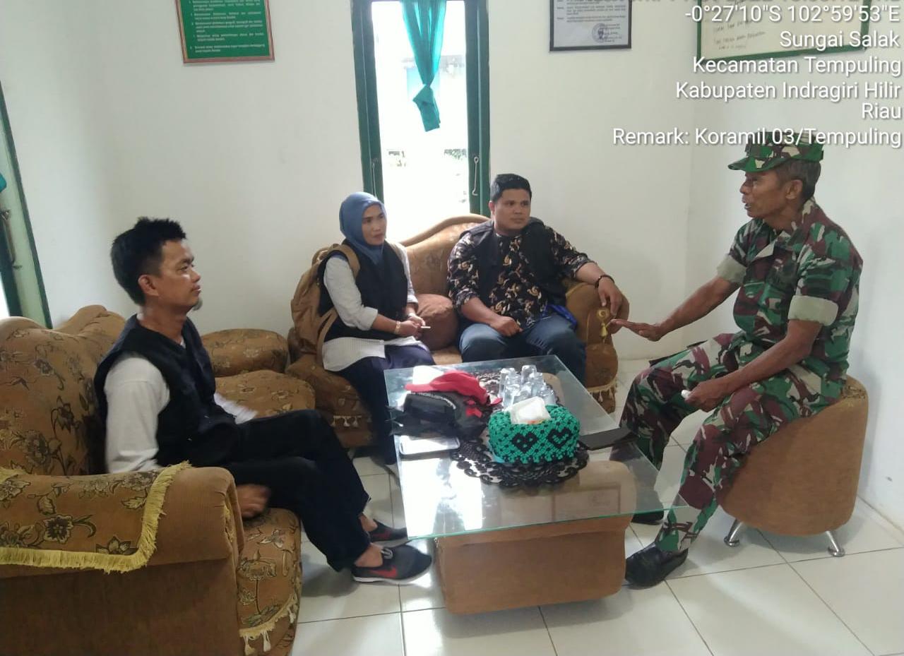 Danramil 03/Tempuling Komsos Dengan Panwaslu Kecamatan Tempuling