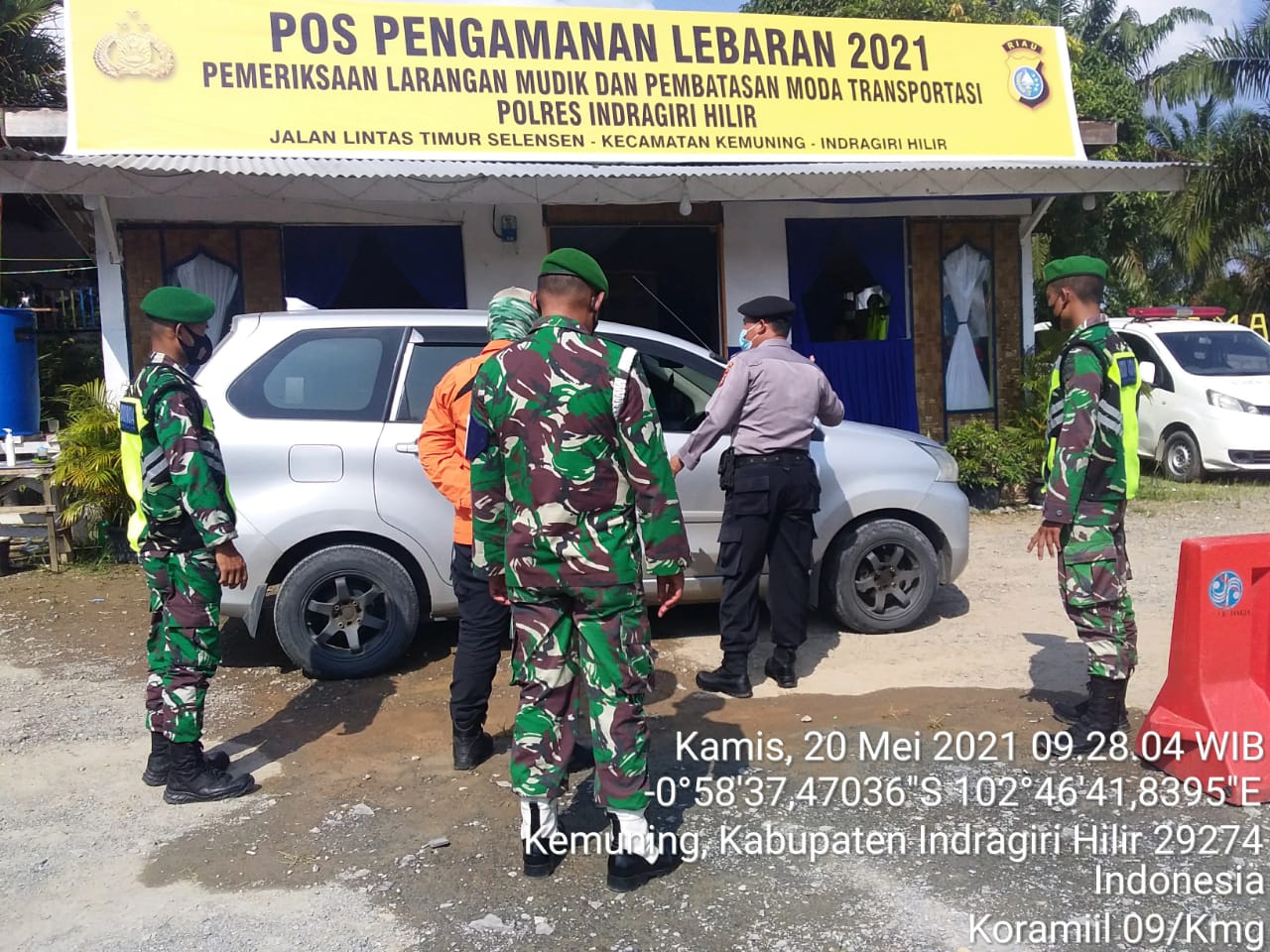 Sampai Hari Ini Koramil 09/Kemuning Masih Lakukan Pemeriksaan Arus Balik di Pos Penyekatan