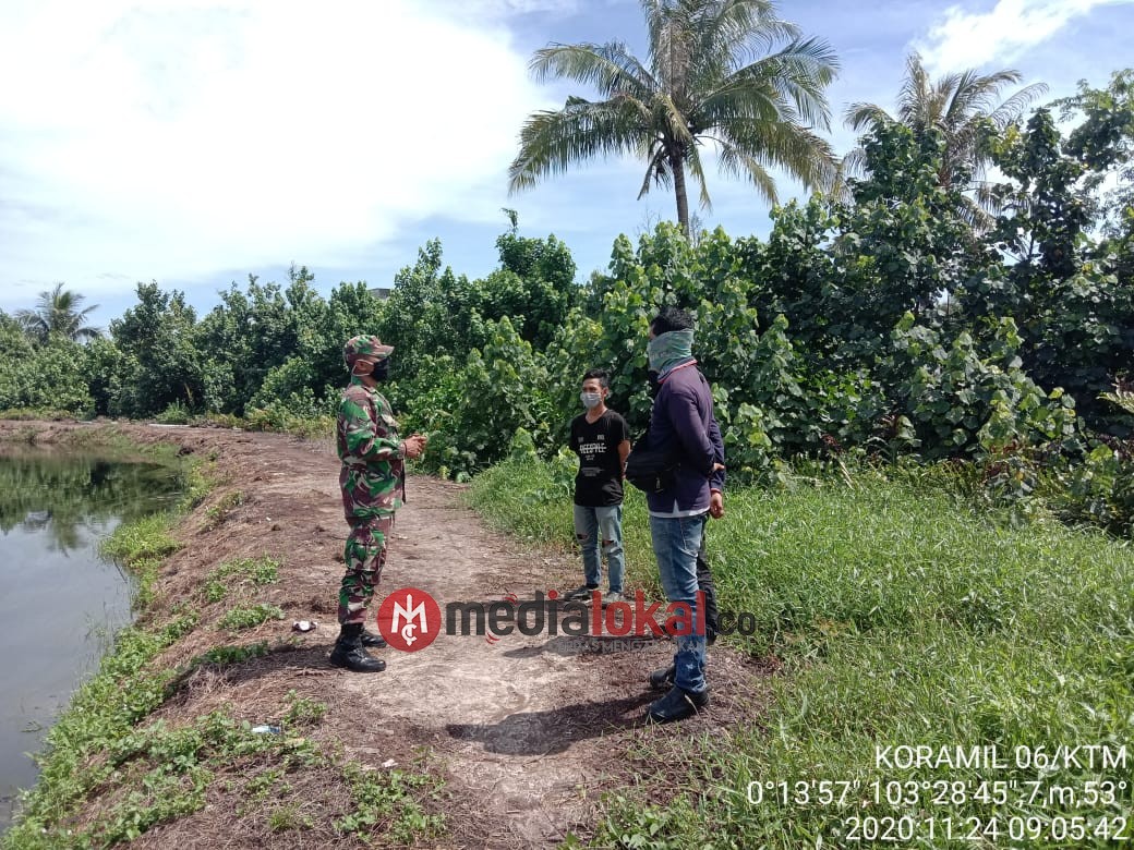 Babinsa Beringin Mulya Koramil 06/Kateman Sosialisasikan Bahaya Karhutla 