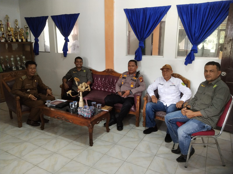 Jaga Sitkamtibmas, Kapolsek Gaung dan Personil Jalin Silaturahmi Menjelang Pemilu 2024