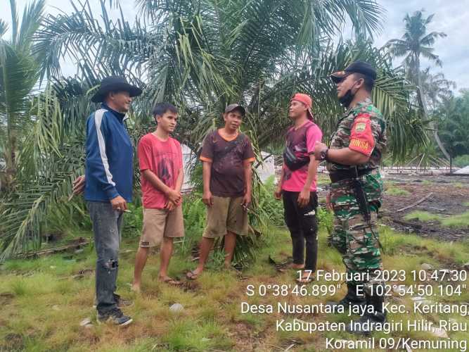 Babinsa Koramil 09/Kemuning Ajak Patroli Rutin Karlahut Di Binaan