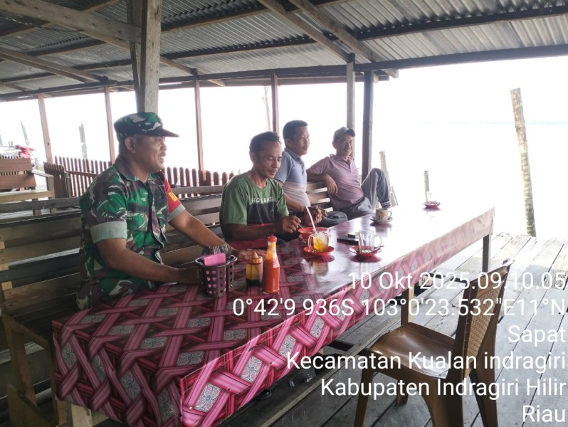 Kegiatan Komsos: Babinsa Koramil 04/KDR Jaga Nilai-Nilai Luhur Pancasila