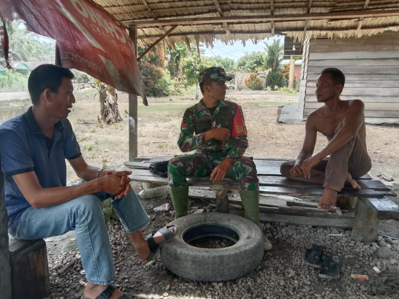 Babinsa Koramil 09/Kmg Jalin Hubungan Baik dan Kerjasama Antar Sesama di Binaan