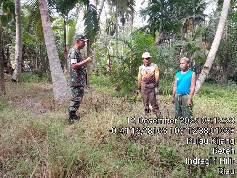 Koramil 07/Reteh Rutin Laksanakan Patroli Tapal Batas di Parit Gantung