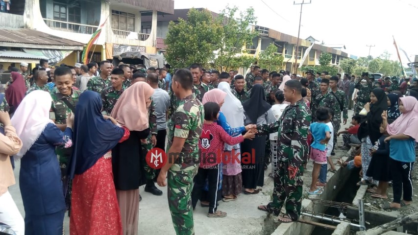 Perpisahan Satgas TMMD ke 106 Kodim 0314/Inhil dengan Masyarakat Mengundang Air Mata 