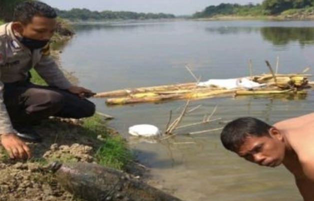GEGER, Warga Temukan Rudal Pesawat Tempur di Pinggir Sungai 