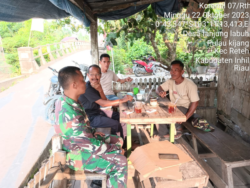 Koramil 07/Reteh Serda M. Tahir Himbau Warga Untuk Menghindari Narkoba dan Jaga Kebersihan Lingkungan