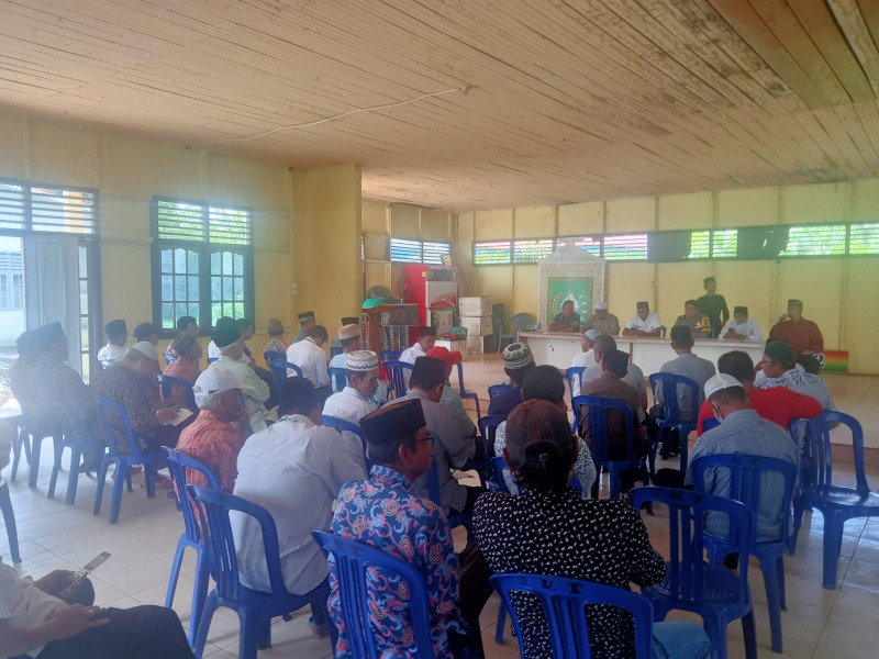 Danramil 09/Kemuning Dampingi Rapat Pembentukan Panitia Hari Besar Islam