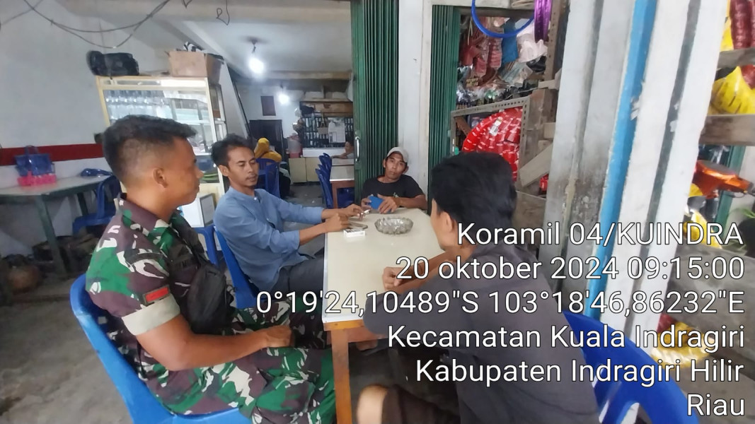 Jaga Kesatuan dan Persatuan Bangsa Melalui Komsos Babinsa Koramil 04/Kuindra