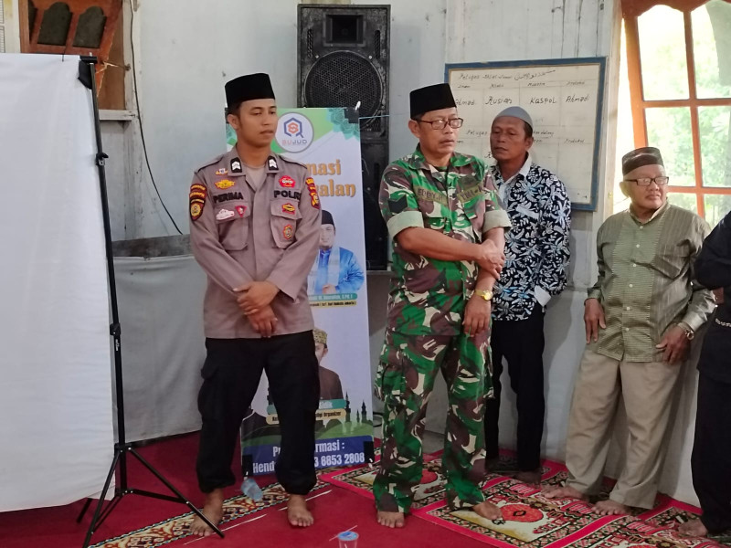 Jaga Silaturahmi, Babinsa Hadiri Maulid Nabi Muhammad Saw Di Wilayah Binaan