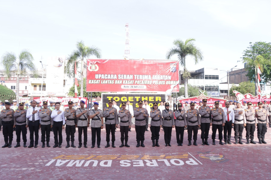 Kapolres Dumai Pimpin Sertijab Kasat Lantas dan Kasat Polairud Dumai