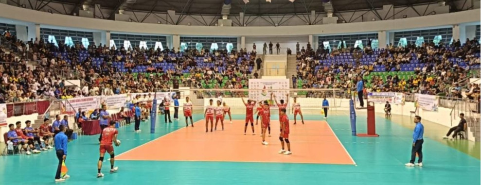 Final Cabor Voli Indor Riau Vs Sumbar, Penonton Membludak Terpaksa Duduk Dilantai