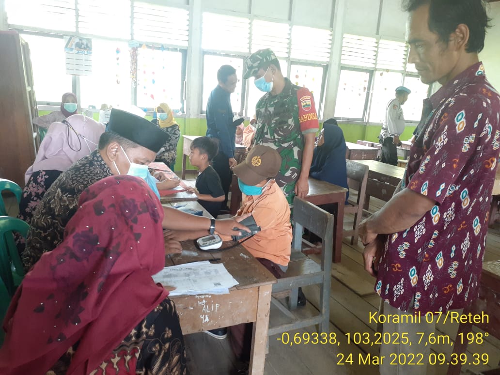 Serbuan Vaksin Kepada Siswa/i SDN 031 Pulau Kijang Oleh Koramil 07/Reteh
