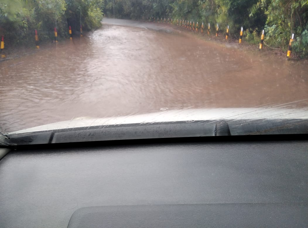 Banjir, Ruas Jalan di Desa Kawal Ini Perlu Perhatian Pemerintah