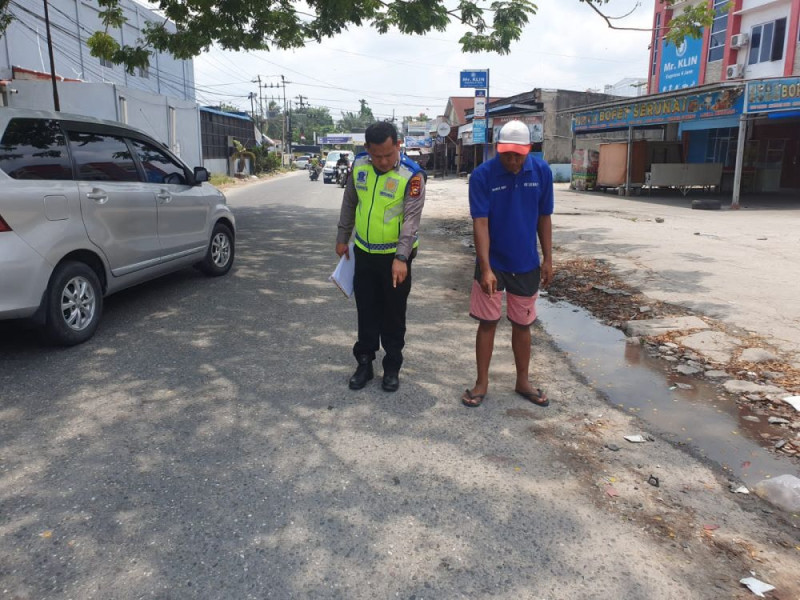 Pakai Jalur Kanan, Ibu di Pekanbaru Tewas Ditabrak Truk