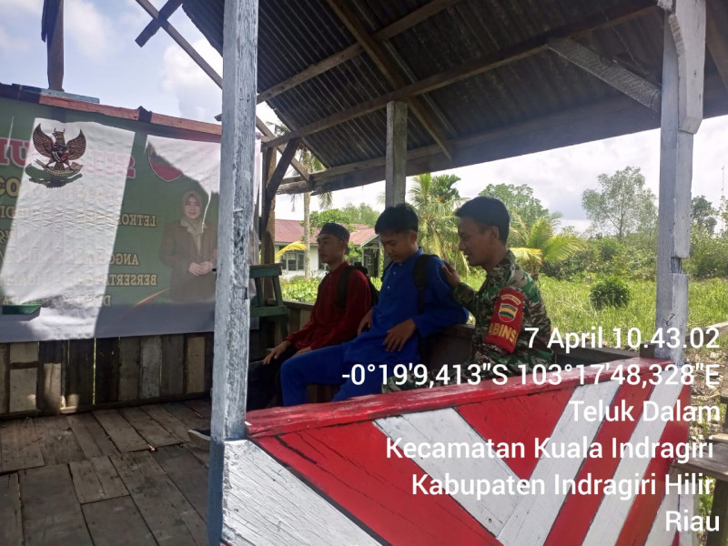 Wujudkan Desa Aman dan Nyaman Bersama Babinsa Koramil 04/Kuindra