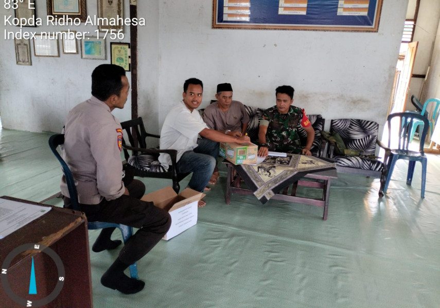 Babinsa Koramil 05/GAS Kopda Ridho Laksanakan Giat Komsos Bersama Warga di Binaan