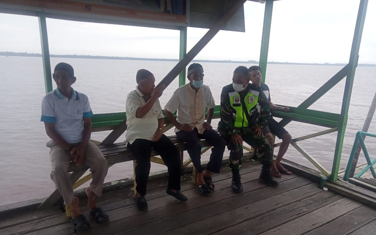 Sertu K. Panjaitan Lakukan Himbauan dan Patroli Terkait Penerapan Protokol Kesehatan