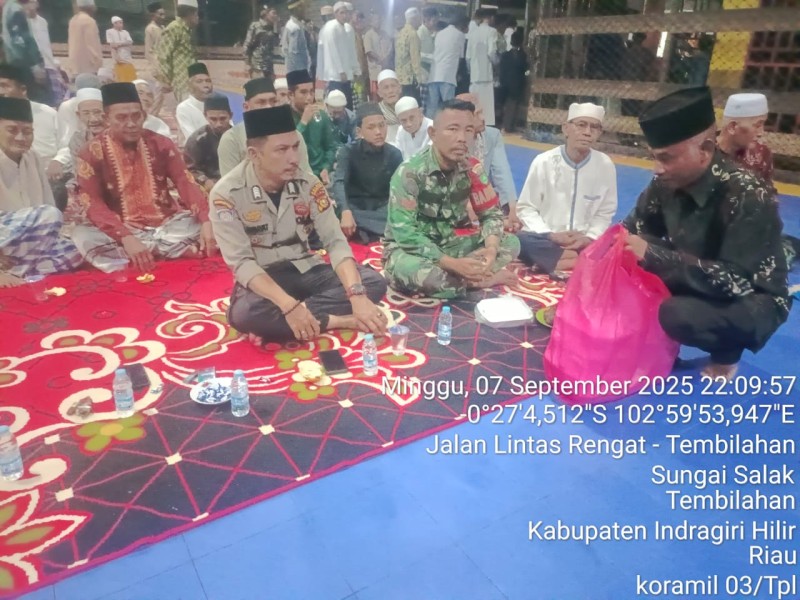Cahaya Maulid di Sungai Salak: Kebersamaan Babinsa Koramil 03/Tpl Dan Warga Masyarakat Dalam Peringatan Kelahiran Sang Nabi