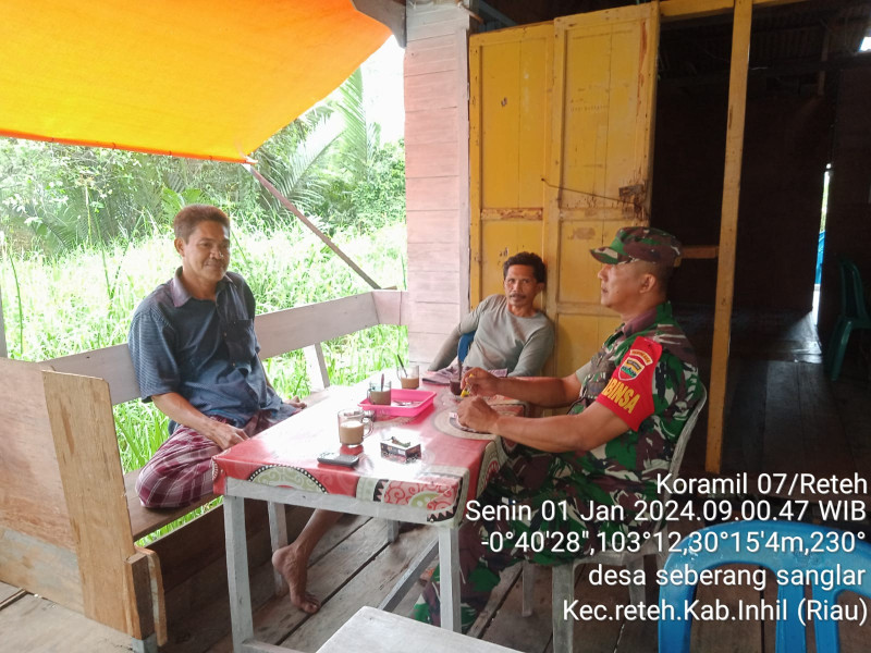 Koramil 07/Reteh Bersama Warga Berupaya Untuk Terus Menjaga Kebersihan Lingkungan di Binaan