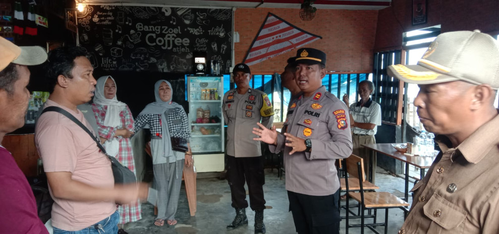 Sampaikan Pesan Kamtibmas dan Pemilu Damai Polsek Gaung Aiptu Andrianto.SH.M.H Patroli Dialogis