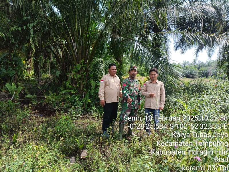 Gelar Patroli Dan Komsos, Babinsa Koramil 03/Tpl Ajak Warga Aktif Antisipasi Karlahut