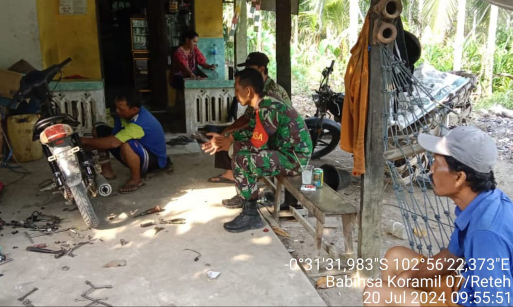 Koramil 07/Reteh Jaga Keamanan dan Ketertiban Lingkungan Demi Kenyamanan Bersama