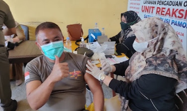 Satpol PP Inhil Laksanakan Penyuntikan Vaksin Booster