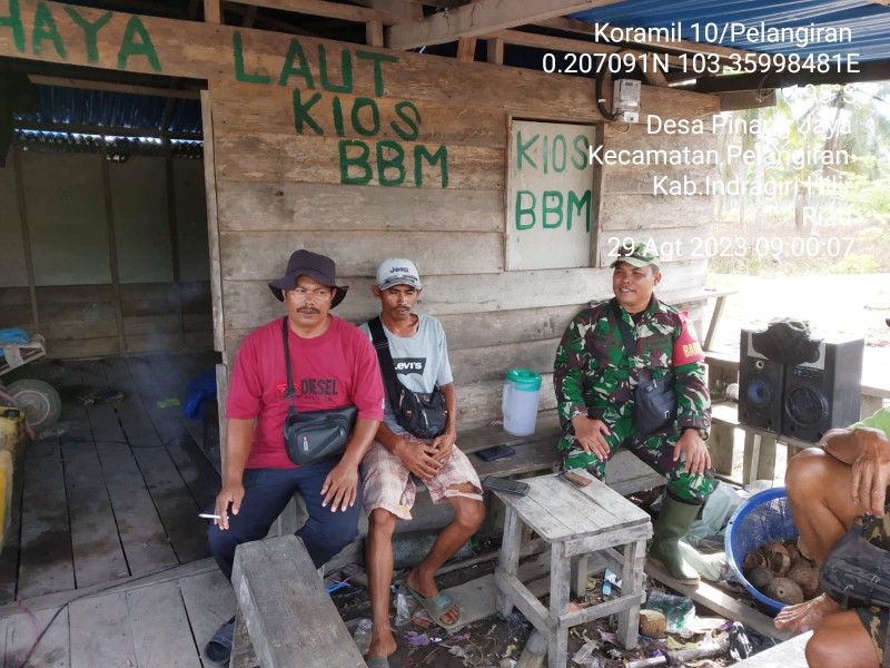 Ciptakan Keharmonisan di Wilayah, Koramil 10/Pelangiran Ajak Masyarakat Untuk Mengikuti Ronda Malam